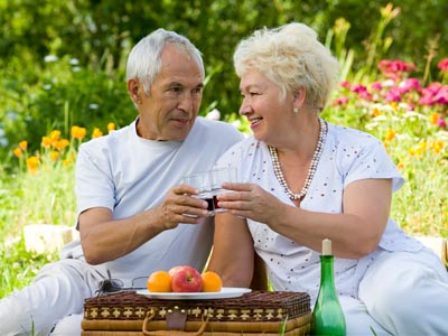 2b0Bi-quyet-di-xa-danh-cho-nguoi-gia